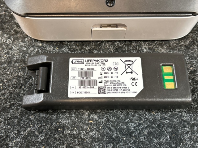 1457516-4 Defibrillator - Physio-Control LIFEPAK CR2