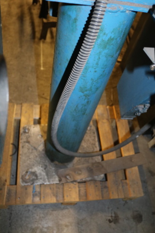 1416801-13 Column grinder