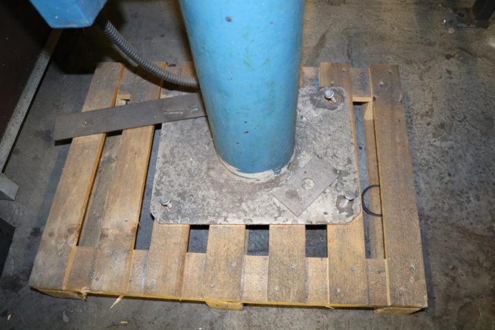 1416801-16 Column grinder