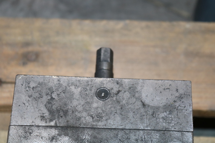 1416803-4 2 pcs Machine vices Hilma D-5912