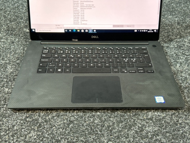 1457518-3 Laptop - Dell XPS 15 7590 - i7/16GB
