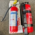 1490038-1 2 fire extinguishers