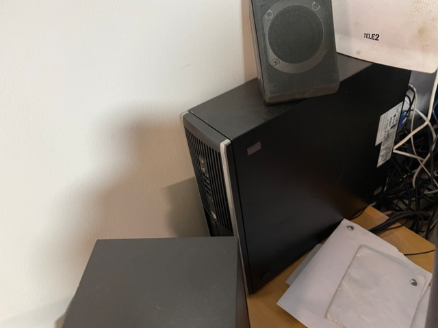 1426650-3 Computer and printer - HP, Brother