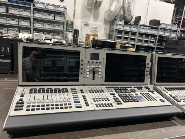 1486328-2 Ljusbord med dubbla displayer och case - Martin M6 Controller