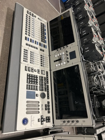 1486328-5 Ljusbord med dubbla displayer och case - Martin M6 Controller