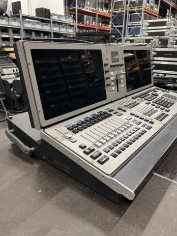 1486329-2 Light table with dual displays and case - Martin M6 Controller