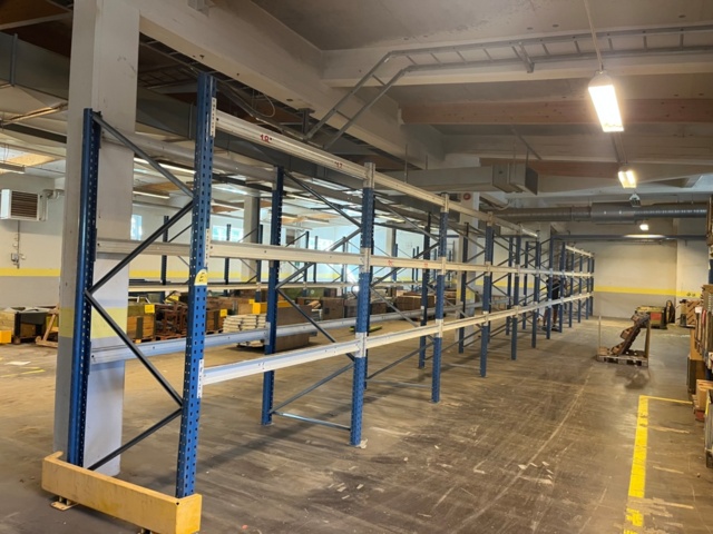 1491134-4 Pallet rack – 4 ends & 12 beams