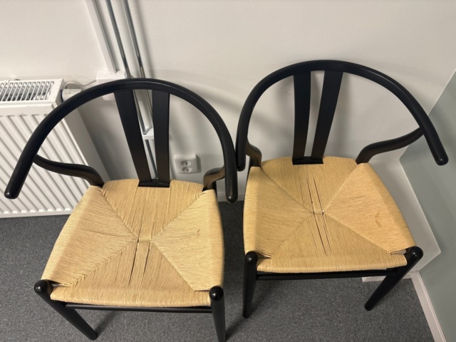 1482231-2 Stolar 8 st