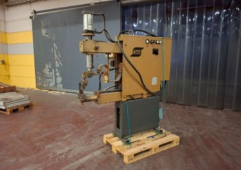 Bild som representerar auktionen - Industrimaskiner och palldragare