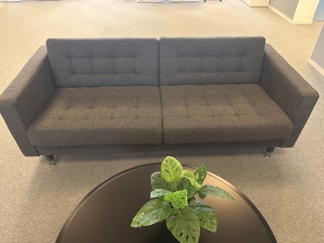 1482233-3 Kontorsinredning - Soffor och bord