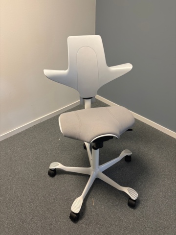 1482235-2 Skrivbord och kontorsstol - ROL Ergo, HÅG