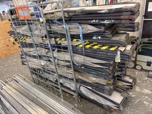 1469090-3 Lot of window protection approx. 24 units - Nordwind AB 'Igloo'