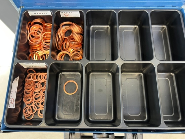 1490366-16 Assortment boxes