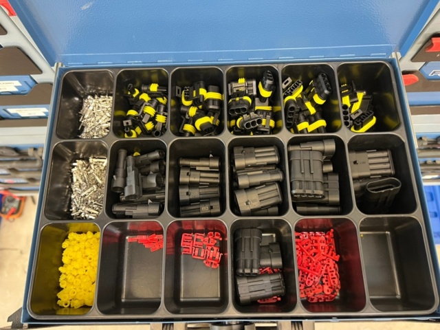 1490366-20 Assortment boxes