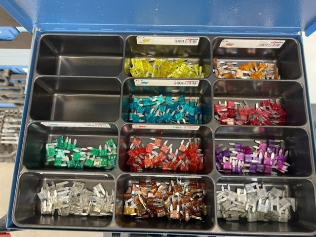 1490366-26 Assortment boxes