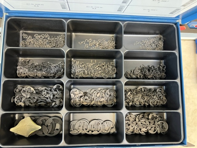 1490366-35 Assortment boxes