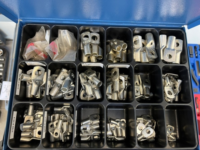 1490366-40 Assortment boxes