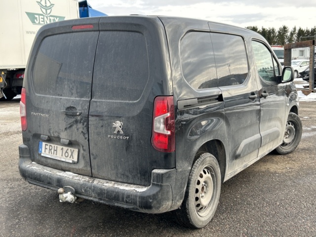 1455014-5 Peugeot Partner L1 1.5 BlueHDi 130 EAT, 130hp, 2022