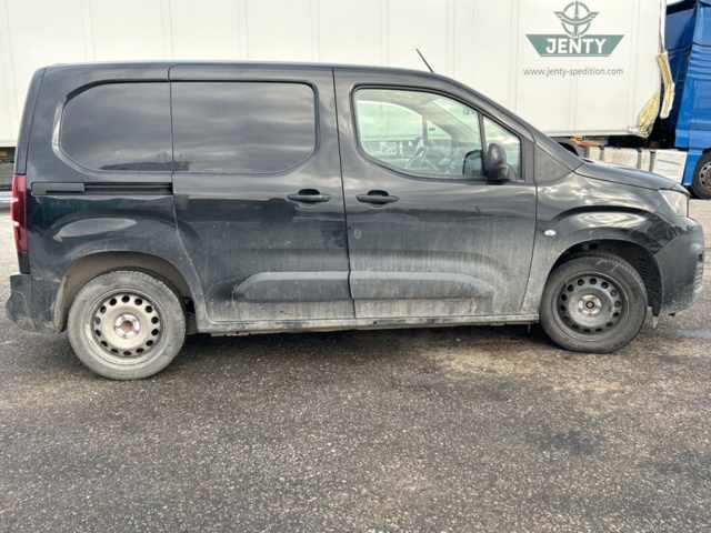 1455014-6 Peugeot Partner L1 1.5 BlueHDi 130 EAT, 130hp, 2022