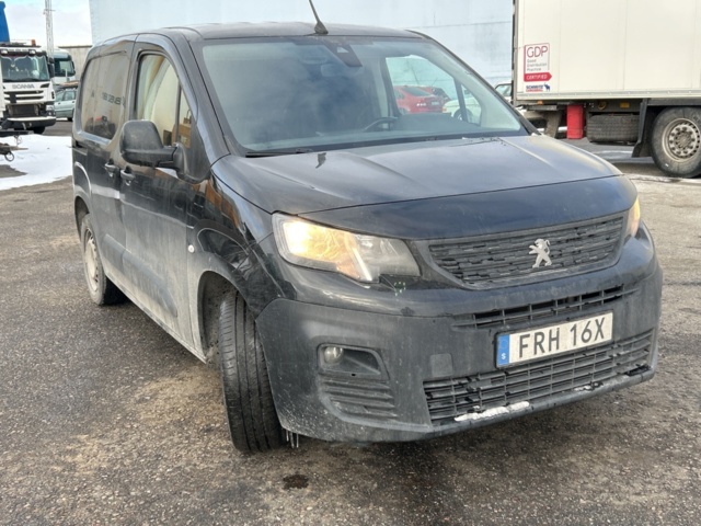 1455014-7 Peugeot Partner L1 1.5 BlueHDi 130 EAT, 130hp, 2022