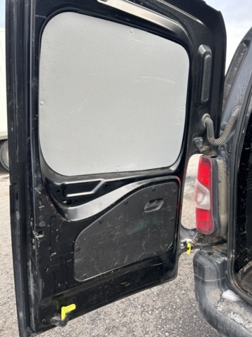 1455014-35 Peugeot Partner L1 1.5 BlueHDi 130 EAT, 130hp, 2022