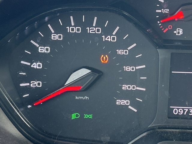 1455014-14 Peugeot Partner L1 1.5 BlueHDi 130 EAT, 130hp, 2022