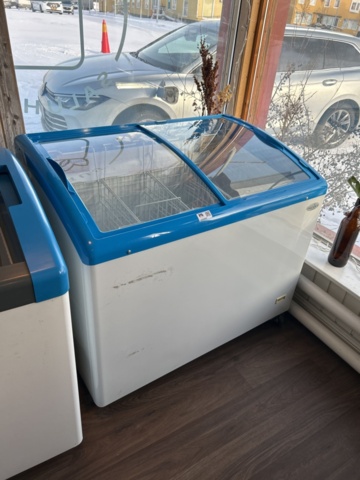 1435683-198 Freezer with glass sliding lid Scancool