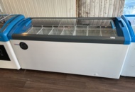 1435684 Freezer with sliding glass lid - Elcold Focus 171