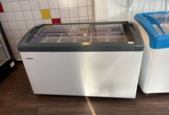 1435686 Freezer with sliding glass lid - Elcold Focus 131