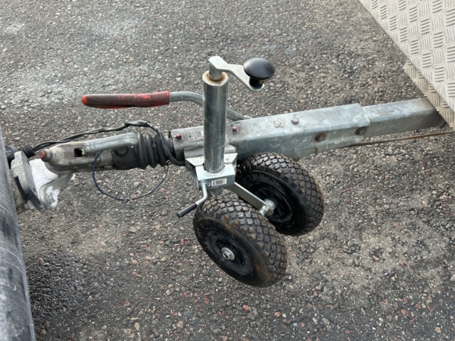 1455016-8 Scaffolding trailer with frame scaffolding parts - Monzon / Tysse