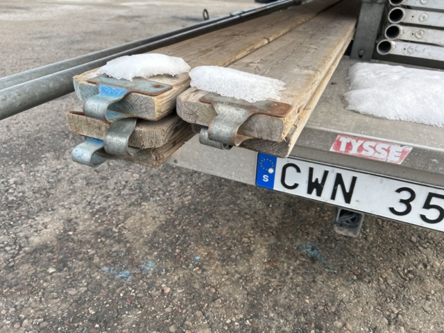 1455016-18 Scaffolding trailer with frame scaffolding parts - Monzon / Tysse