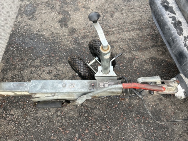 1455016-28 Scaffolding trailer with frame scaffolding parts - Monzon / Tysse