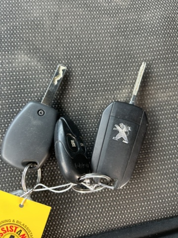 1455014-44 Peugeot Partner L1 1.5 BlueHDi 130 EAT, 130hp, 2022