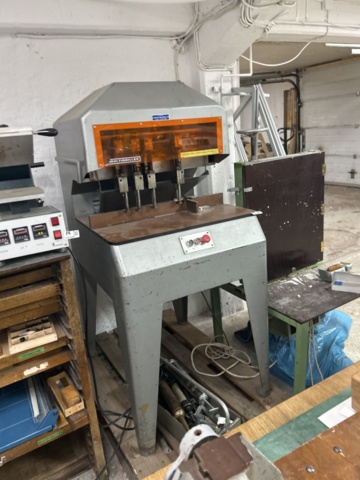1491781-11 Multi-drilling machine for paper - "Multidriller"