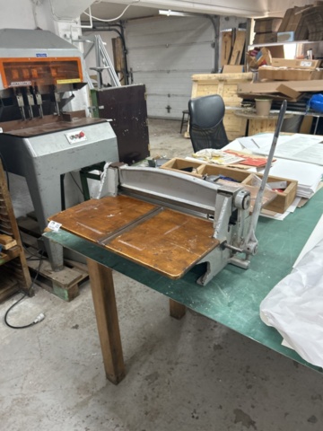 1491782-3 Manual table guillotine / paper cutter