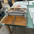 1491782-4 Manual table guillotine / paper cutter