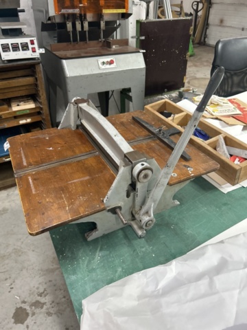 1491782-11 Manual table guillotine / paper cutter