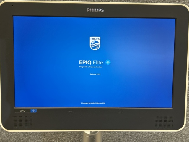 1453381-9 Ultrasound machine with probes and accessories - Philips EPIQ 7 -2015