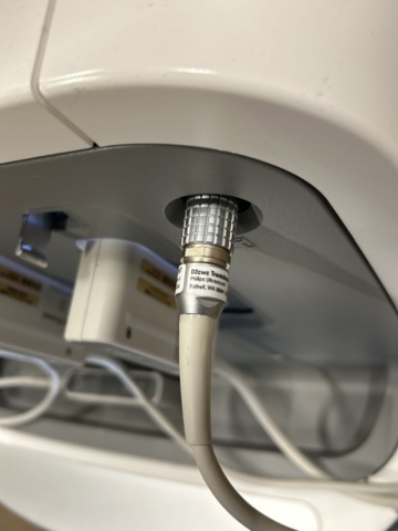 1453381-21 Ultrasound machine with probes and accessories - Philips EPIQ 7 -2015