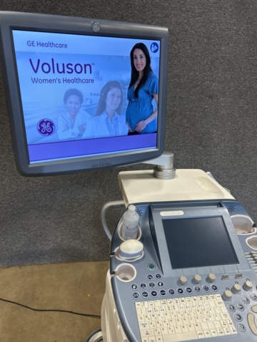 1453382-3 Ultrasound machine with probes and accessories - GE Voluson E6 -2016