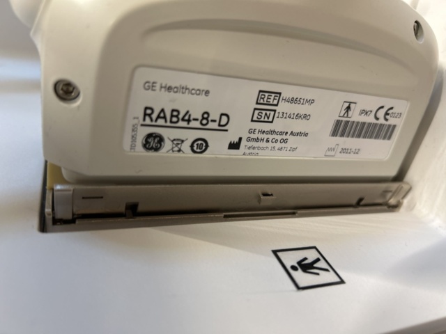 1453382-13 Ultrasound machine with probes and accessories - GE Voluson E6 -2016