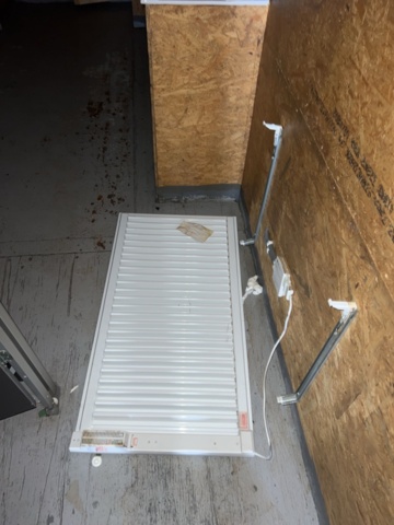 1384775-17 Container 40 feet toilet