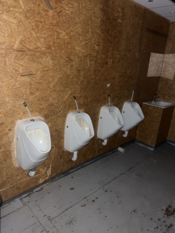 1384775-18 Container 40 feet toilet