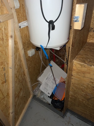 1384775-21 Container 40 feet toilet