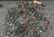 1431750 Lot with bracelets and rings