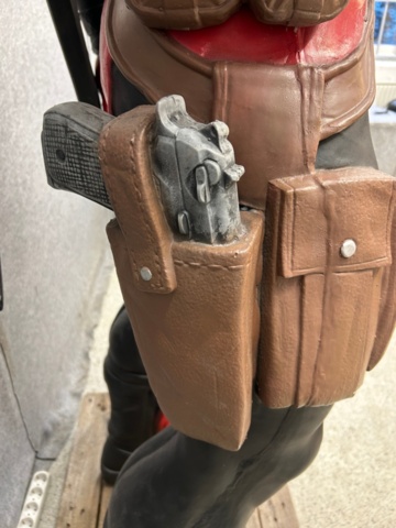 1436349-7 Statue approx. 190 cm high - “Deadpool”