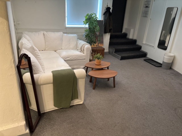 1469117-2 Möblemang och diverse inredning