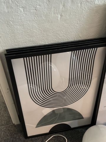 1469129-13 Belysning och ramade planscher