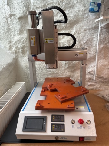 1469133-3 Automatisk limdispenser