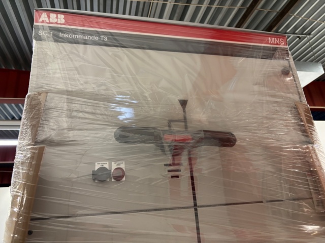 1404682-22 Medium voltage switchgear - ABB SafeRing Air / SafePlus Air, Modular housing